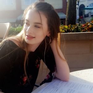 Meet your Posher, Cloey